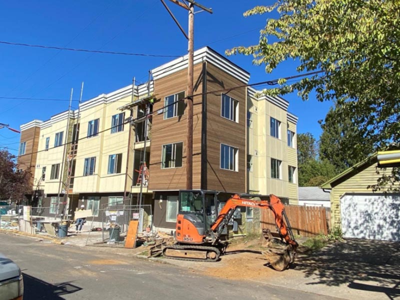 Maryland-Apartments-–-18-Unit-Market-Rate-Apartments,-3-Story-–-Portland,-OR